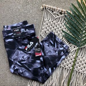 New Fila Sport Printed Athletic Crops Capri Small